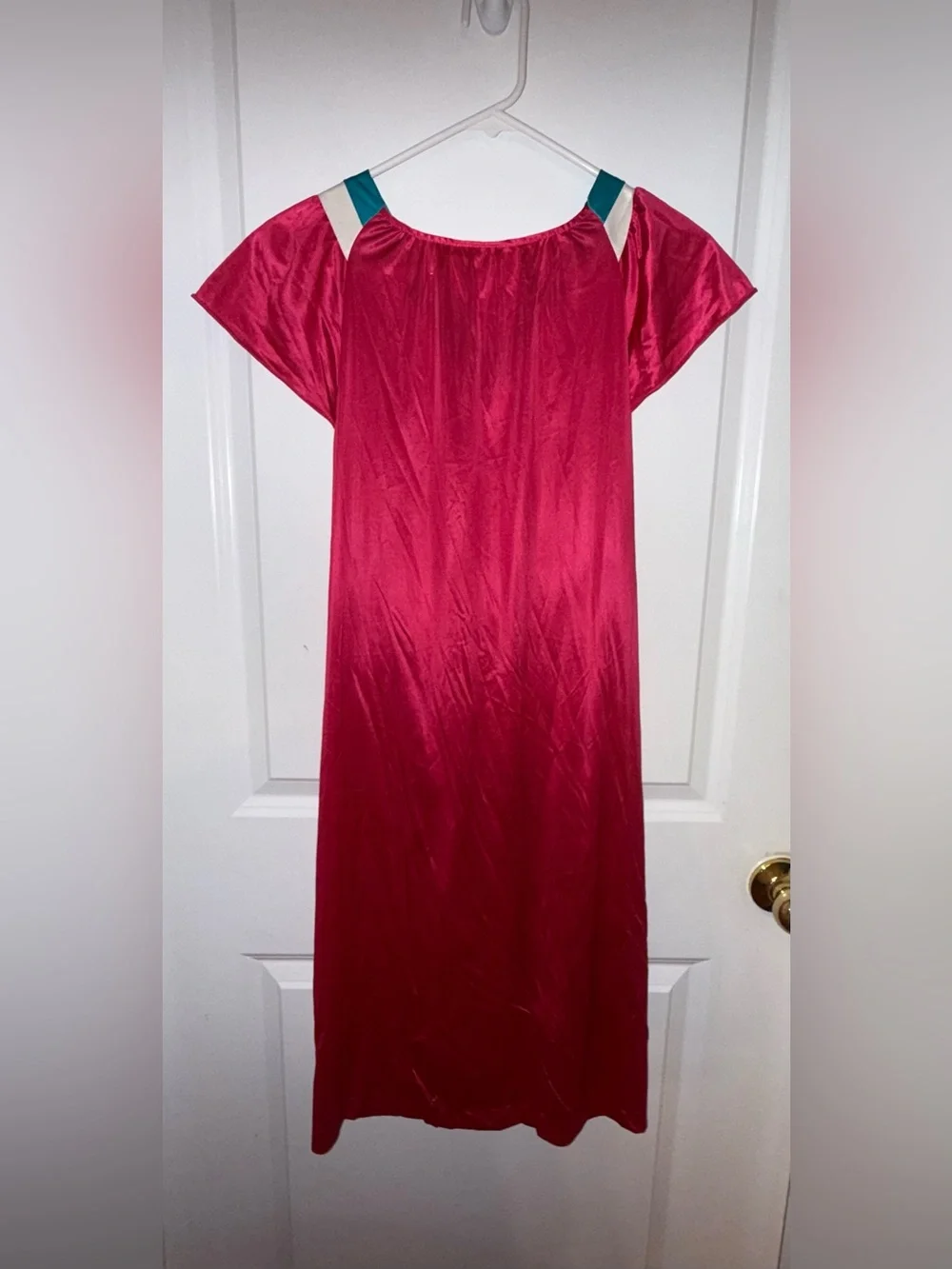 Vanity Fair Vtg Pink/Teal Satin Button Front PJ Robe and Nightgown‎ Size Small